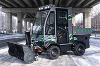 Garantie d'un an, moteur et chenilles robustes de 1106 kg, balayeuse à neige pour routes et rues, conception conviviale