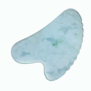 Outil de massage facial en jade Jiacui vert naturel en forme de cœur avec bord dentelé pour salon de beauté - Product Image 6
