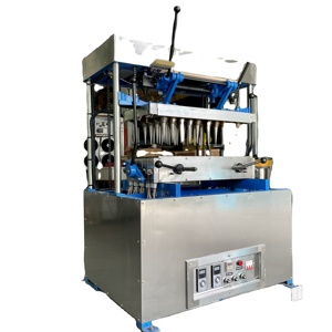Petite machine à cônes à glace verticale commerciale, semi-automatique, électrique, équipement de fabrication de cônes à gaufres - Product Image 1