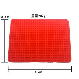Tapis de cuisson en silicone antiadhésif facile à nettoyer, personnalisé pour la vente en gros, motif pyramide - Product Image 2