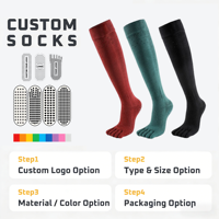 Chaussettes de Pilates mi-mollet à cinq doigts avec strass thermocollés, grip en silicone et empeigne ouverte pour Glam Studio
