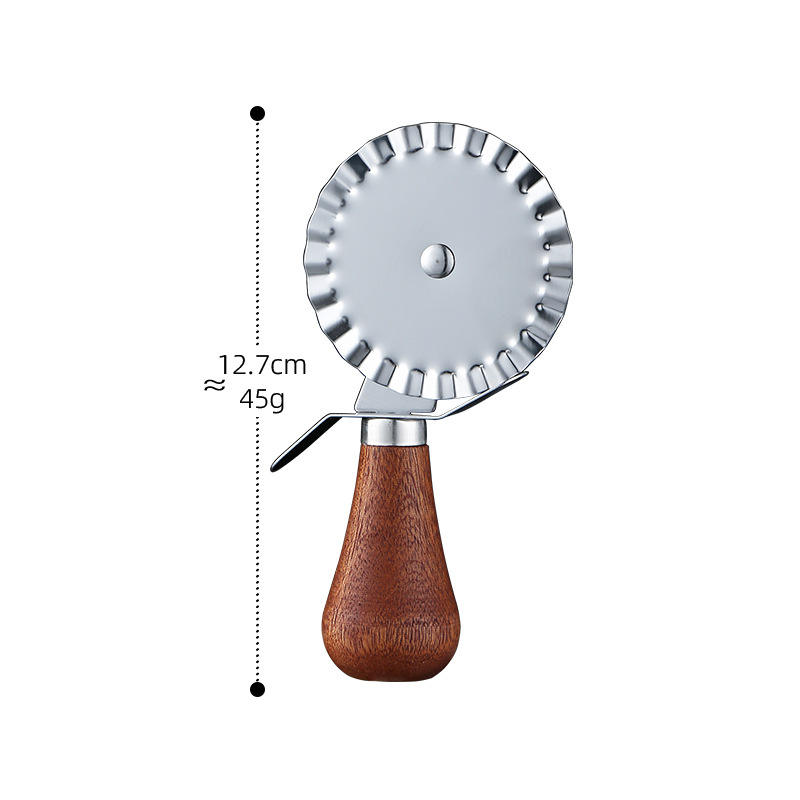 ที่ตัดพิซซ่าลายลูกไม้ ด้ามไม้