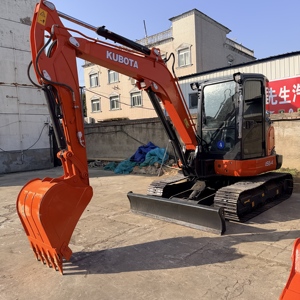 รถขุดตีนตะขาบ Kubota U55 มือสองแท้ 100% ขนาด 5 ตัน พร้อมบุ้งขุด เครื่องยนต์และปั๊ม Kubota ได้รับการรับรองมาตรฐาน EPA และ CE - Product Image 2