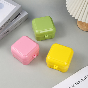 Caja de Inducción para Muñecas Pequeñas Hechas a Mano para Niños, de Plástico Antipolvo en Colores Caramelo, Calentable, para Joyas, Juguetes y Empaque de Loncheras - Product Image 4