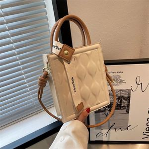 2023 Best Seller Versatile <b>Small</b> Crossbody Biscuit Bag Handheld PU with Vintage Chains Letter Decoration for Summer Fashion - Product Image 2