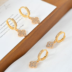 Juego de Aretes Colgantes de Oro de 18K con Circonitas Cúbicas para Mujer, Aretes de Trébol de Cuatro Hojas de Lujo, Joyería de Moda para Fiesta, Regalo, Brinco Fofo - Product Image 2