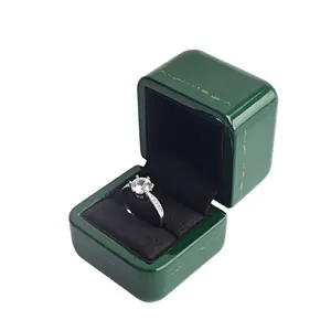 Wood Jewellery Box Green Glossy Lacquer Logo Silk Screen Luxury Jewellery Package Custom Ring Boxes Black Velvet Jewelry Box
