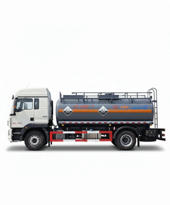 รถบรรทุกน้ำมันดีเซล SINOTRUK HOWO 4x2 รถบรรทุกน้ำมันเบนซิน รถบรรทุกน้ำมันเคลื่อนที่สำหรับขนส่งน้ำมันเชื้อเพลิงจำนวนมาก - Product Image 1
