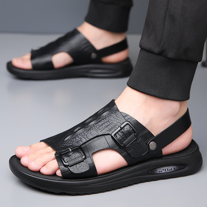 Sandales à brides croisées pour hommes en cuir marron à semelle souple, chaussures de plage à enfiler pour jeunes de 18 à 40 ans - Product Image 4