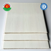 Plaque de plafond en PVC ignifuge à surface lisse OEM 300 mm pour la décoration de maisons et d'appartements aux Philippines