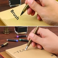 Carnet de notes minimaliste moderne de style européen avec stylo plume à plumes dorées, ensemble cadeau d'affaires de haute qualité