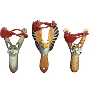 Venda quente design personalizado mão esculpida arte animal brinquedo de madeira estilingue