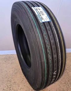 Neumático Sólido TBR 155/70R13 de Repuesto/Reparación para Camiones Pesados, Económico, Nuevo, Origen Estadounidense - Product Image 4