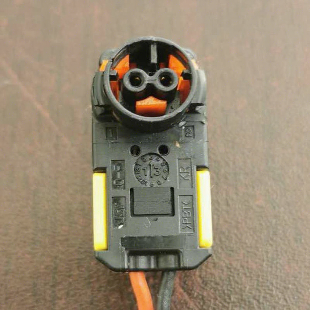 Car Connector for Sensor Plug Has 2 Pins Without Clips CT2-0151M-14