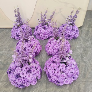Boule florale en soie de haute qualité, élégante, pour décoration de table de mariage, vitrine et allée. - Product Image 2