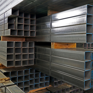 Tubo de Acero Cuadrado <span class=keywords><strong>Galvanizado</strong></span>, Sección Hueca GI Q235, Recubierto de Zinc por Inmersión en Caliente, Material de Construcción, Venta al Por Mayor de Fábrica - Product Image 1