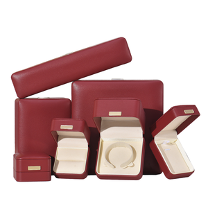 Elegante Caja de Regalo de Joyería de Cuero, Caja de Empaque de Joyería con Etiqueta Metálica Personalizada para Propuesta de Matrimonio, Almacenamiento de Joyas - Product Image 1