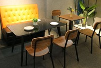 Ensembles de Mobilier Rétro Industriel en Bois pour Restaurant et Café: Tables et Chaises