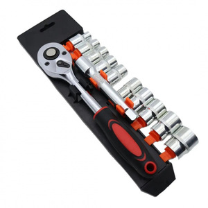 Jeu de clés à cliquet professionnel chromé métrique 1/4 po - 12 pièces en acier poli haute brillance 72 dents - Product Image 1