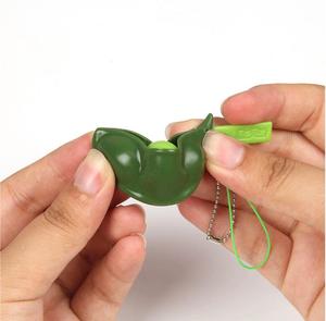 Juguete Antiestrés de Edamame con Cara Divertida, Llavero de Vaina de Guisante, Regalo Sensorial para Aliviar la Ansiedad - Product Image 5