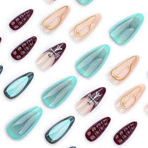 Faux ongles courts en amande à <span class=keywords><strong>motif</strong></span> croisé français, faits à la main, élégants, collection <span class=keywords><strong>automne</strong></span>-hiver, lot de pointes d'ongles, vente en gros pour femmes - Product Image 3