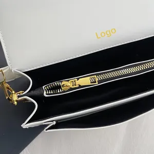 <span class=keywords><strong>Bolsos</strong></span> de <span class=keywords><strong>Mujer</strong></span> al por Mayor de Fábrica, <span class=keywords><strong>Bolsos</strong></span> de Marca, <span class=keywords><strong>Bolsos</strong></span> de Lujo para <span class=keywords><strong>Mujer</strong></span>, Diseño de Moda con Decoración de Letras, <span class=keywords><strong>Bolsos</strong></span> Cruzados de PU - Product Image 6