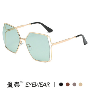 Lunettes de soleil surdimensionnées Yingtai, monture dorée, verres dégradés roses, protection UV400, style unisexe tendance - Product Image 3