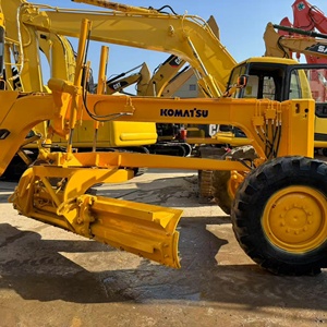 Motoniveladora Usada Komatsu GD511A con Control Avanzado para Nivelación de Carreteras, Equipo de Construcción - Product Image 6