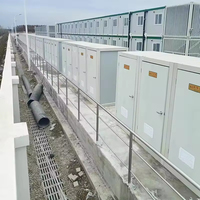 Toilettes préfabriquées portables avec douche et salles de bain pour chantier de construction - Faible coût, mobiles, extérieur, utilisation extérieure, design moderne
