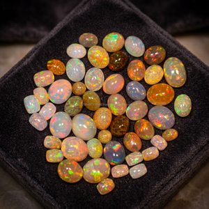 Ópalo Etíope Natural con Base Amarilla, Cabujones de Corte Mixto, Juego de Color Brillante y Efecto Fuego, Gema Suelta para Joyería - Product Image 4