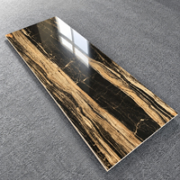 Carreaux d'escalier en marbre noir avec veines dorées 470x1200, carreaux de porcelaine brillants 470*1200 pour escaliers et intérieurs de maisons de luxe