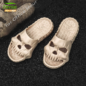 Deran OEM Halloween nuevas zapatillas de moda más vendidas sandalias duraderas zapatillas personalizables verano grueso antideslizante <span class=keywords><strong>Eva</strong></span> zapatillas - Product Image 2