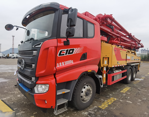 Camion pompe à béton 244 kW 327 CV Châssis 6x4 Vitesse de déplacement 85 km/h Moteur 8,7 L - Product Image 1