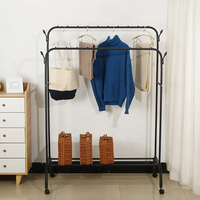 Porte-manteau mobile multifonctionnel Porte-vêtements à roulettes Porte-vêtements avec étagère inférieure