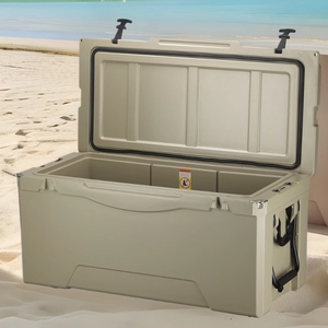 กล่องเก็บความเย็นแบบโรโตโมลด์ขนาดใหญ่ 135 ควอร์ต รุ่นโมเดิร์น เก็บน้ำแข็งได้นาน 5 วัน สำหรับกิจกรรมกลางแจ้ง ตกปลา พร้อมล้อและที่วางแก้วในตัว - Product Image 1