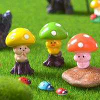 Figurine en résine 3D Kawaii en forme de champignon animal, peinte à la main, créative, mignonne et étrange, modèle de mascotte, cadeau tendance pour bureau, vente en gros