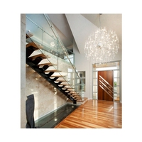 Escalier droit en bois moderne avec verre trempé sur mesure pour maisons de luxe