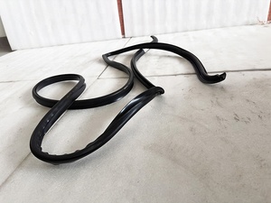 저렴한 가격 자동 창 앞 유리 고무 씰 스트립 5206015-C6100 - Product Image 3