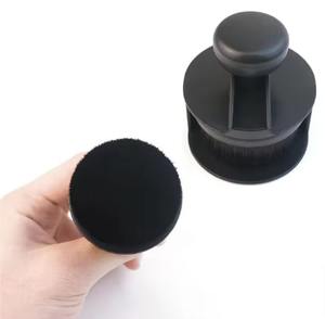 Cepillo de Limpieza para Autos NIKO con Cerdas Ultra Suaves, Herramienta para Quitar Polvo del Tablero - Product Image 2