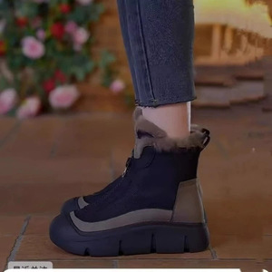 Botas de nieve de invierno para mujer, suela gruesa, cálidas, de algodón, tacón medio, color liso, con cordones delanteros, venta al por mayor para vendedores callejeros - Product Image 1