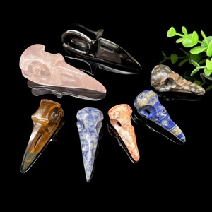 Tête d'oiseau Lapis Lazuli en obsidienne naturelle, tête de corbeau en cristal de quartz gravé pour pendentif - Product Image 6