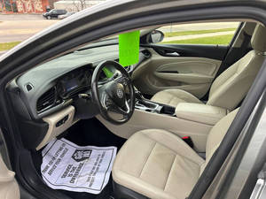 รถยนต์มือสองปี 2019 TourX AWD Essence 4 ประตู รุ่นตัวถังแวกอน เบาะหนัง พวงมาลัยซ้าย พร้อมระบบควบคุมเสียง กล้องมองหลัง ไฟหน้า LED ขายส่ง - Product Image 4