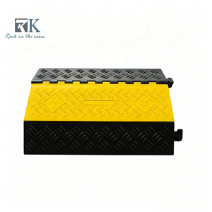 Best Selling Cable Ramp 1 2 3 4 <b>5</b> Channel Cable Protector Rubber Cable Ramp - Product Image 1
