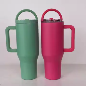 2025 moderno y elegante taza de acero inoxidable de 40OZ mango de paja plegable ligero Big Mac aislamiento de coche a prueba de fugas vacío portátil - Product Image 2