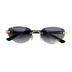 Lunettes de soleil rectangulaires tendance de luxe avec verres carrés UV400, monture métallique sans bords, lunettes de créateur, lunettes de soleil œil de chat à la mode - Product Image 6