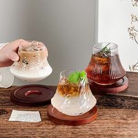 PFAS-vrij, loodvrij, food-grade, hoog borosilicaatglas, Fuji-bergvormig, aanpasbaar tumbler, met handgesneden reliëfstructuur
