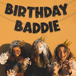 Striscione di Buon Compleanno 'Baddie', Striscione Nero Divertente per Donne e Uomini, Decorazioni e Accessori per Feste di Compleanno. Insegna 'Birthday Boy' - Product Image 5