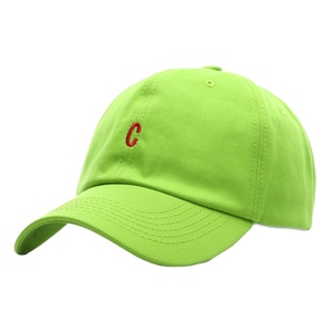 Casquette de baseball vintage en jean délavé 6 panneaux réglable pour homme, respirante, brodée, personnalisable, style Papa Maman, vente en gros - Product Image 6