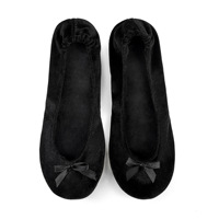 Nouveau cadeau de mariage chaussures pour invité ballerine pliable femmes noir velours Ballet pantoufles avec ruban chaussures plates pantoufles de fête