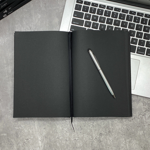 Carnet de notes personnalisé en papier noir 12 Horoscopes Constellation Journal - Product Image 2